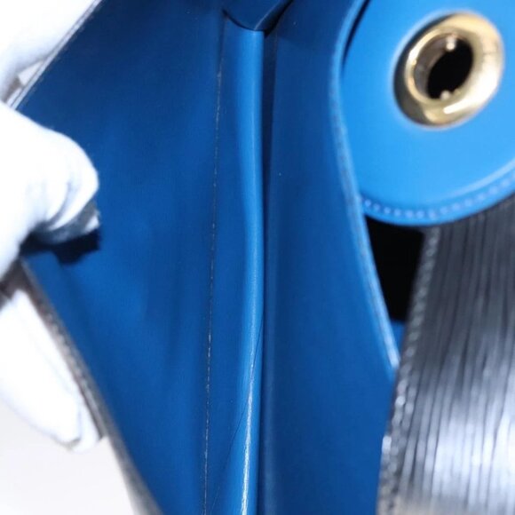 LOUIS VUITTON Epi Bicolor Free Run Shoulder Bag Black Blue - Picture 13 of 16